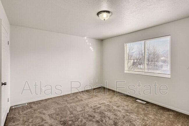 Building Photo - 1516 W 1075 N