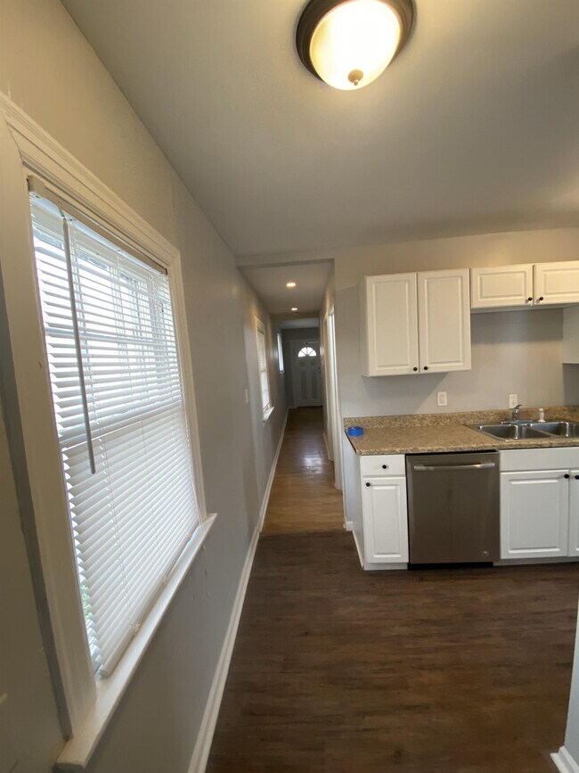 Foto del edificio - 1522 Prather Ave