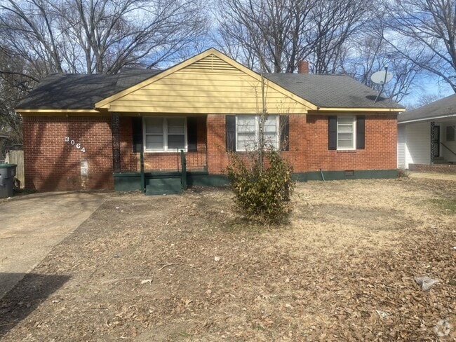 Building Photo - 3064 Cromwell Ave