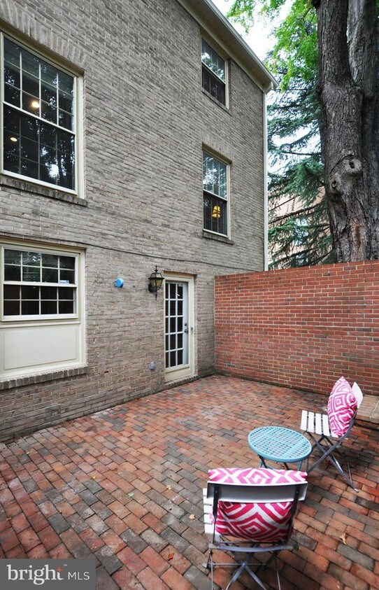 Primary Photo - 10919 Wickshire Way