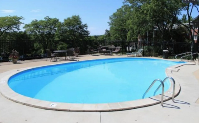 Lovely Swimming Pool, Just Right There - 205 Country Club Dr