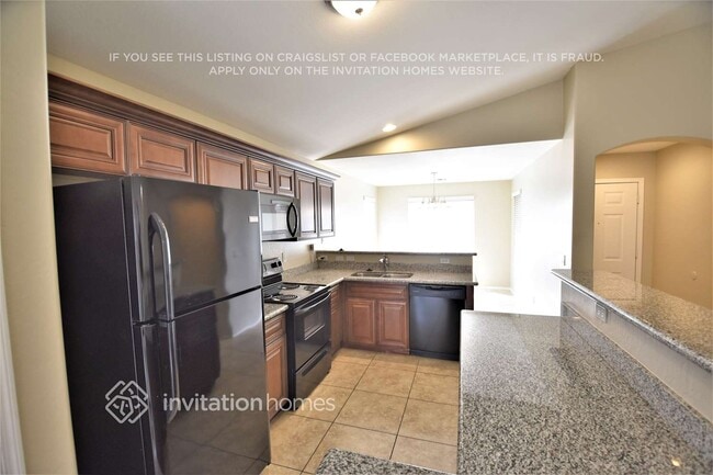 Building Photo - 1932 W Nancy Ln