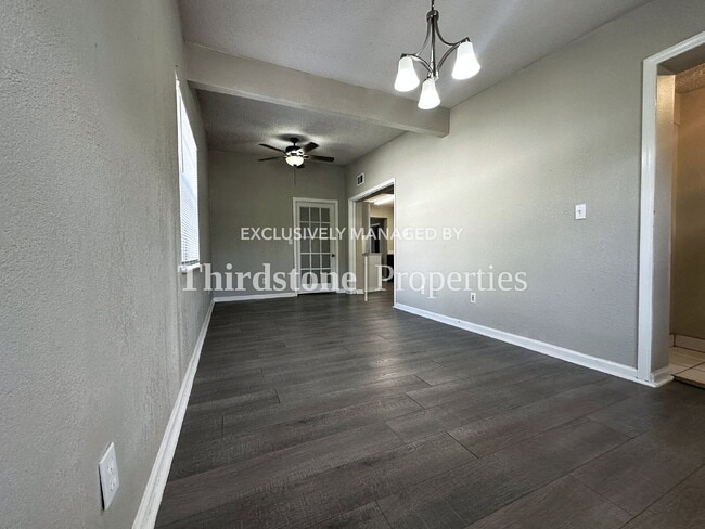 Building Photo - 5737 Carnation Rd