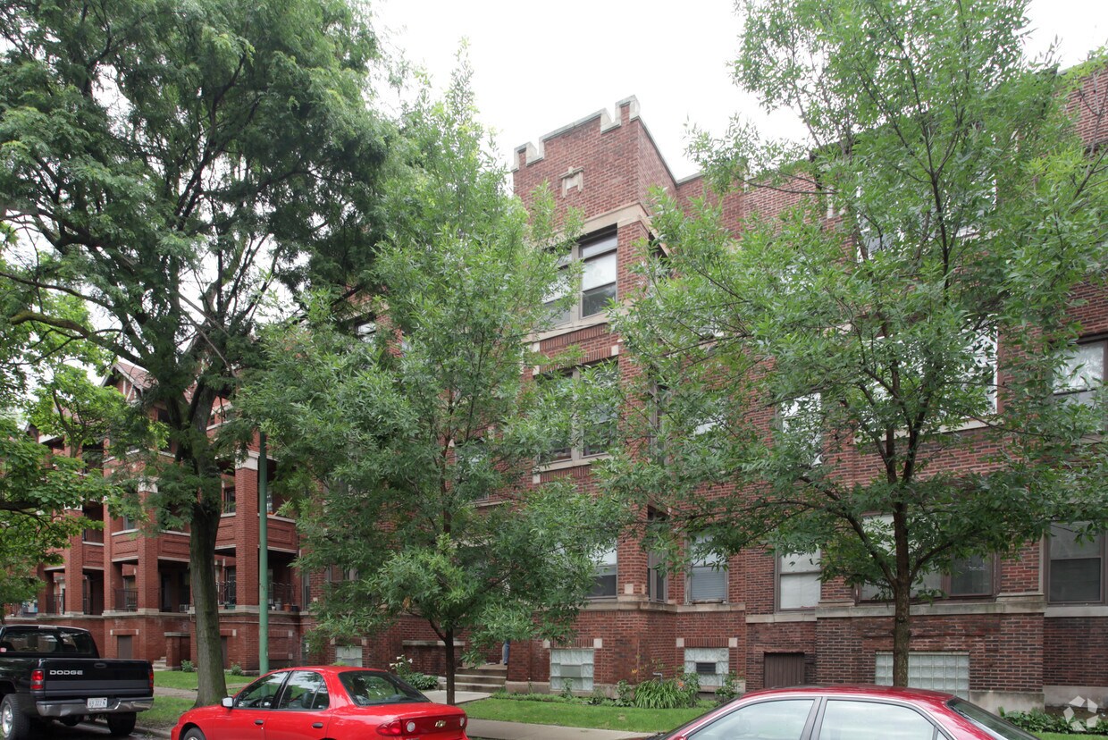 Building Photo - 5411-5415 S University Ave