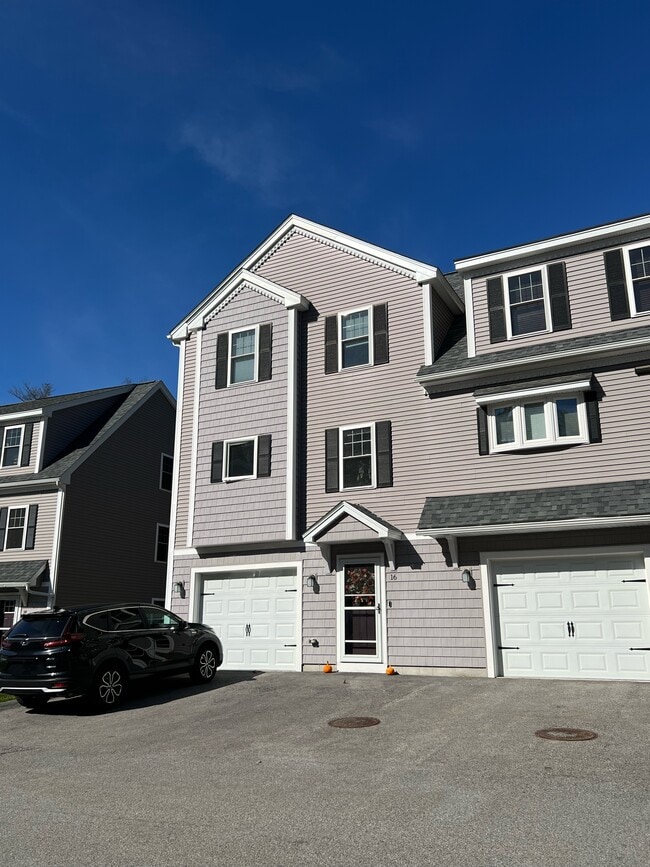 Building Photo - 16 Sugar Maple Ln