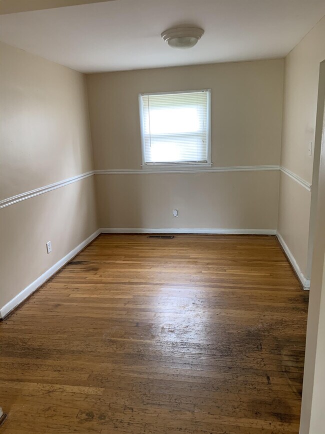 Building Photo - 1459 Townley Dr