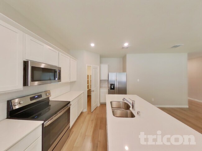 Foto del edificio - 219 Jenkinson Dr