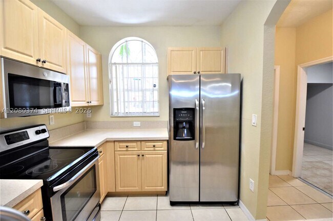Building Photo - 12768 SW 49th Ct