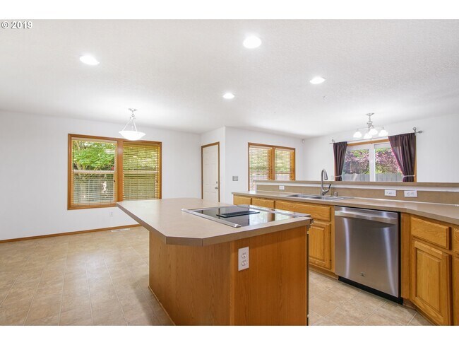 Foto del edificio - 16020 NE 12th St