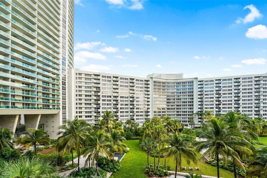 Foto principal - 1500 Bay Rd