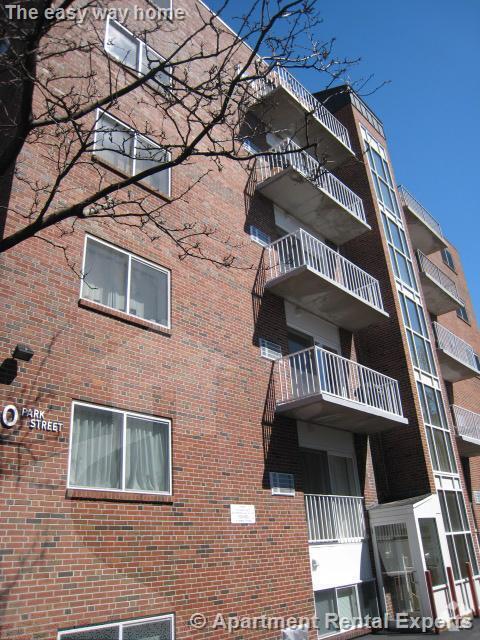 Building Photo - 70 Park St