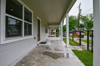 Building Photo - 1110 Louise St