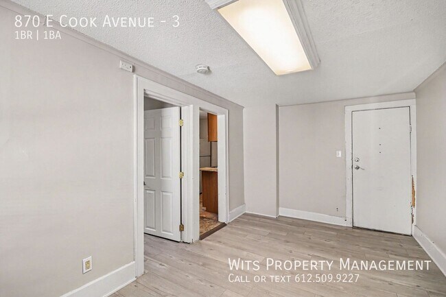 Foto del edificio - 870 Cook Ave E