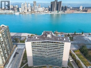 Building Photo - 111 Riverside Dr E