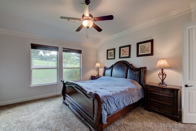 Building Photo - 308 Enchanted Hilltop Way