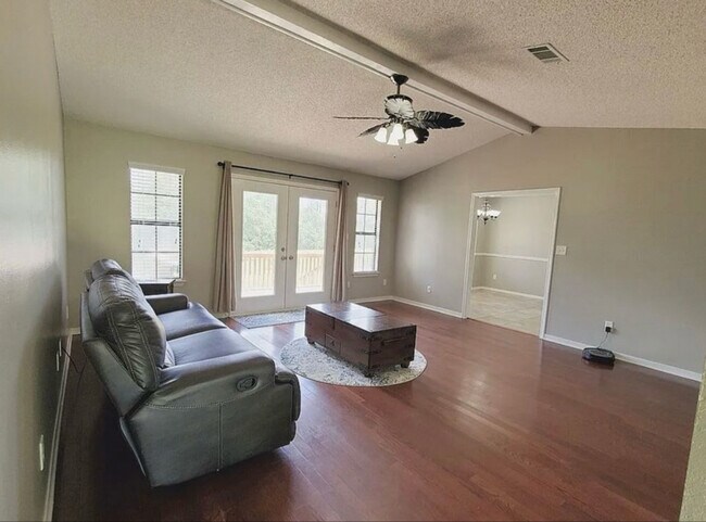 Foto del edificio - 1181 Piper Ln