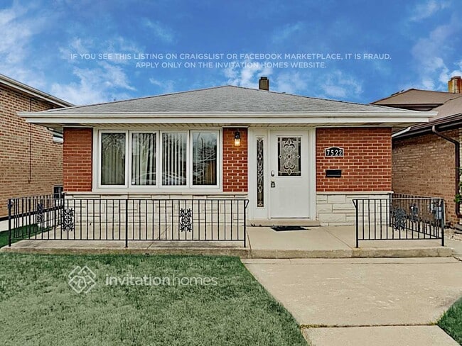 Building Photo - 7522 S Lockwood Ave
