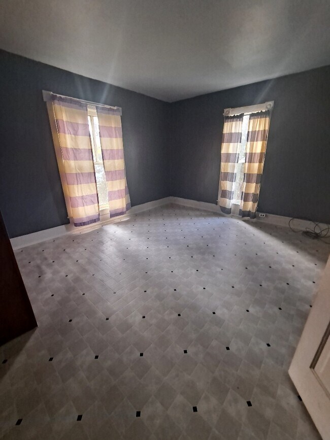 360 W Washington St, Dunkirk, IN 47336 House for Rent in Dunkirk, IN