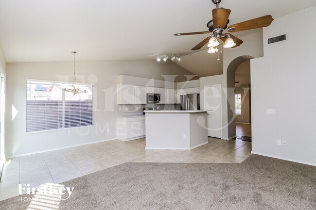 Foto del edificio - 902 S Ithica St