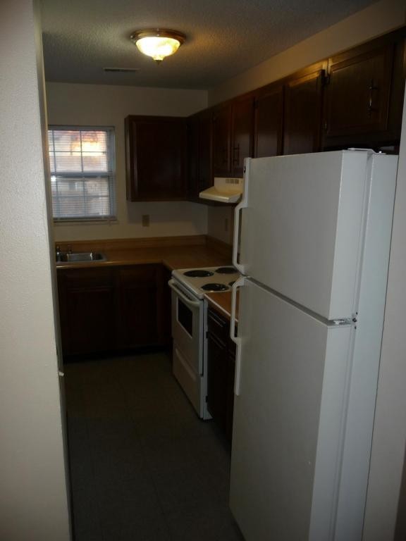 Foto del edificio - 2715 Judson Ave