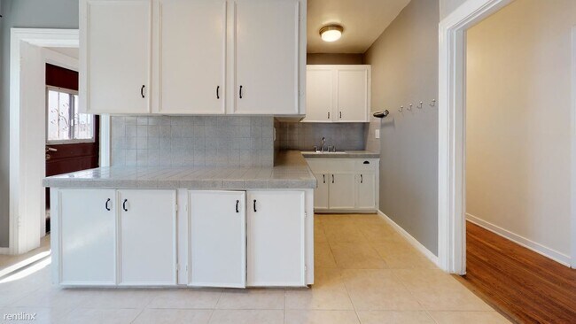 Building Photo - 1 br, 1 bath House - 417 N Alta Vista Blvd...
