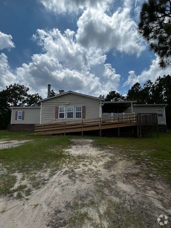 Building Photo - 216 Straightaway Ln