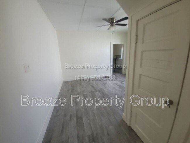 Foto del edificio - 1436 W High St