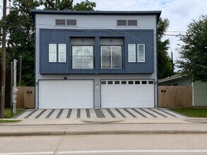 Building Photo - 3923 Yale St