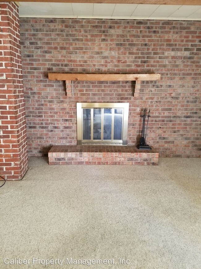 Foto del edificio - 2 br, 1 bath House - 136 N. Fountain St.