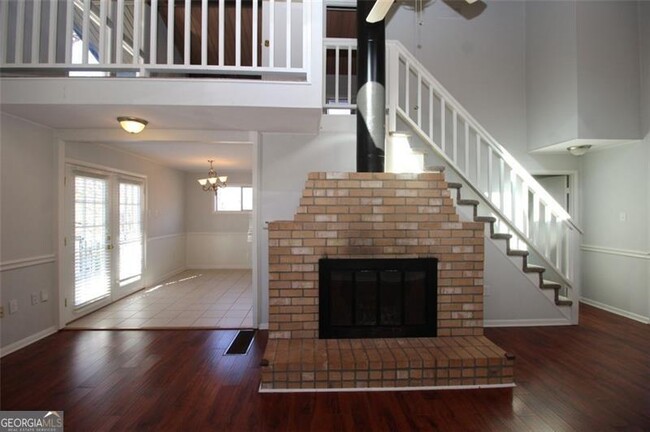 Building Photo - 9240 Nova Dr