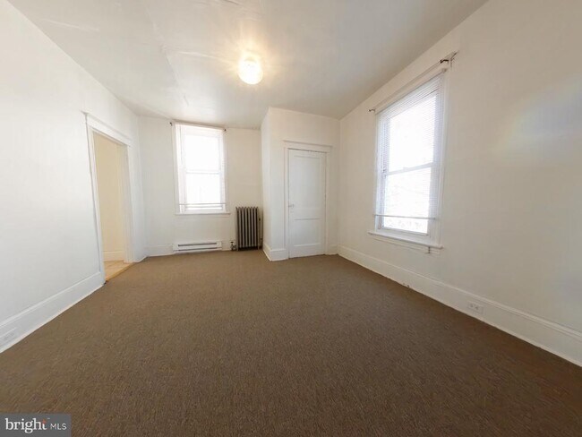 Building Photo - 5135 Irving St