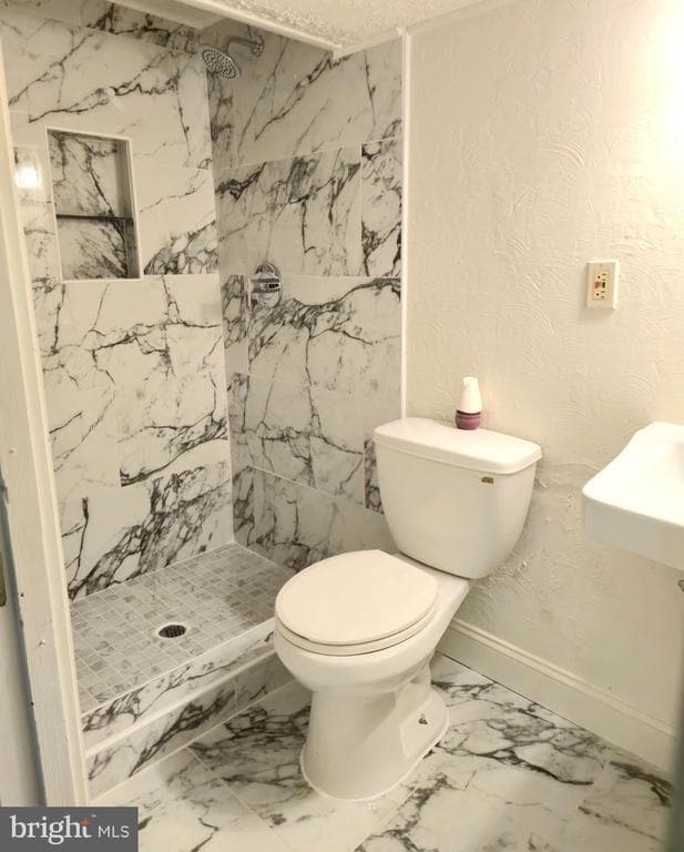 Foto del edificio - 82 Ewing Dr