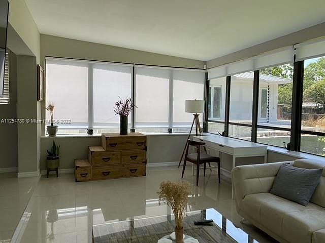 Foto del edificio - 6345 SW 35th St