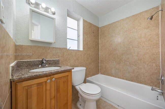 Building Photo - 2525 N 23rd Ave