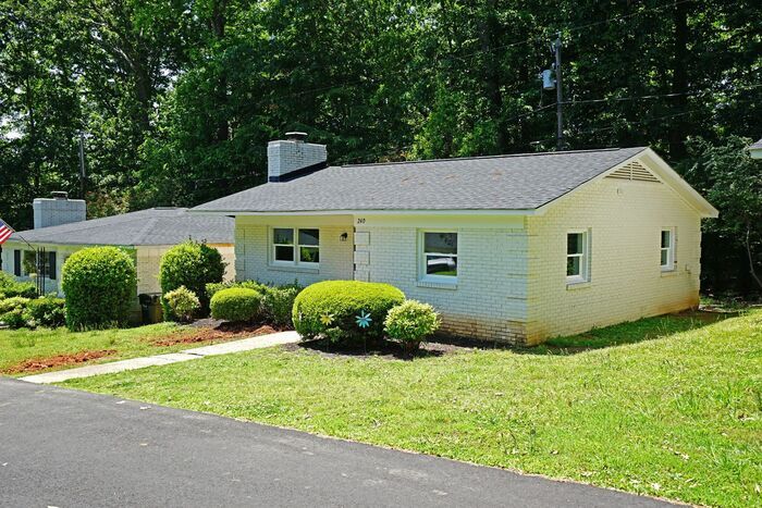 Primary Photo - Newly Renovated 2-bedroom Home in Matthews!