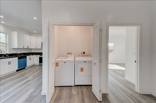 Foto del edificio - 7248 Canyon Hill Way