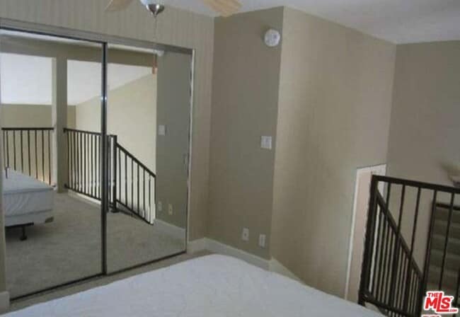 Building Photo - 10982 Roebling Ave