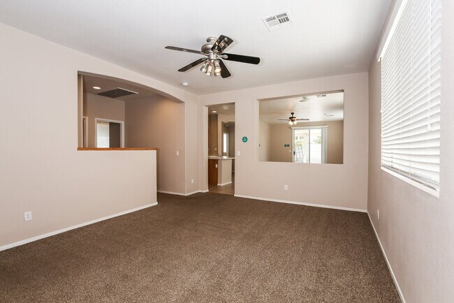 Foto del edificio - 5635 Indian Springs St