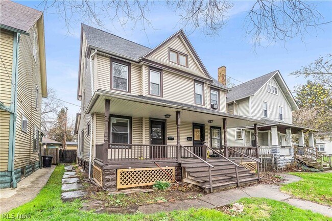 Foto del edificio - 3103 Bradwell Ave