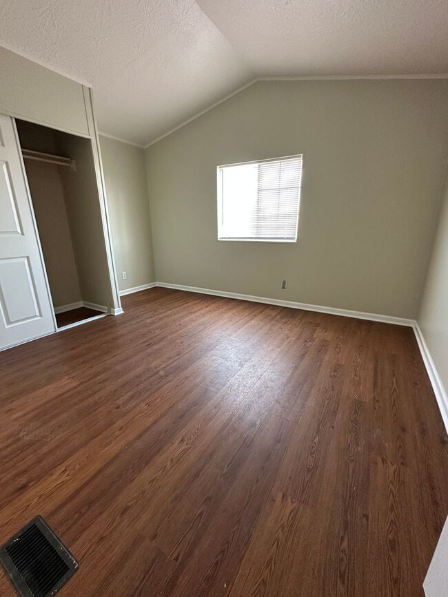 Foto del edificio - 2 Bed, 2 bath