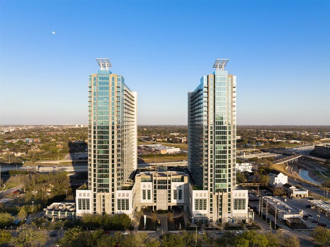 Foto del edificio - 5925 Almeda Rd