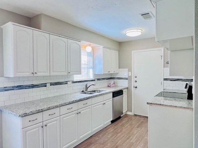 Building Photo - 9814 Appleridge Drive
