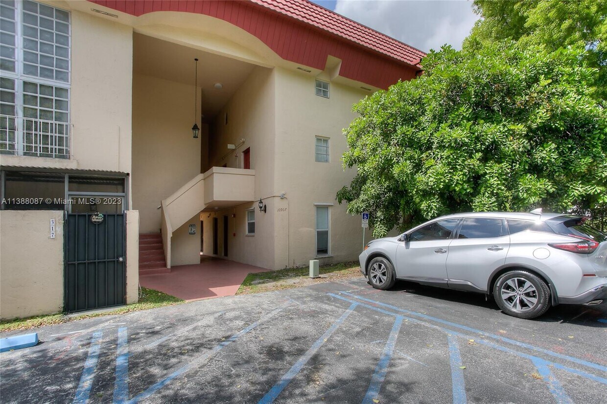 10907 N Kendall Dr Unit 427, Miami, FL 33176 Condo for Rent in Miami