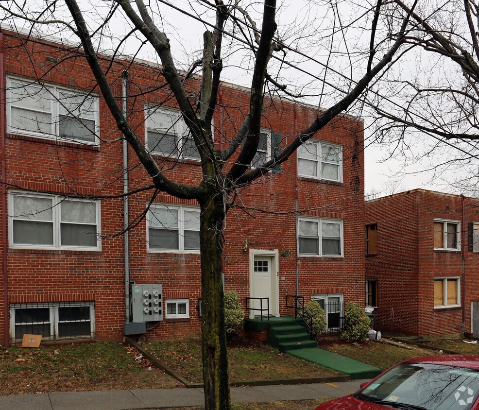 Foto del edificio - 423 Burbank St SE