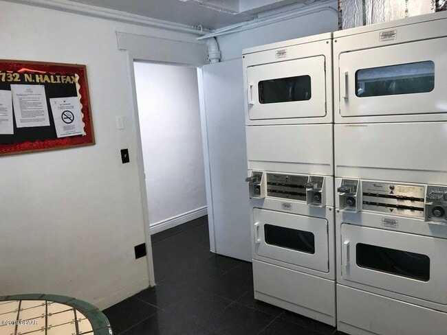 Building Photo - 732 N Halifax Ave