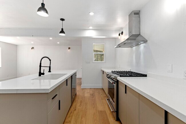Foto del edificio - 2860 Oak Ln