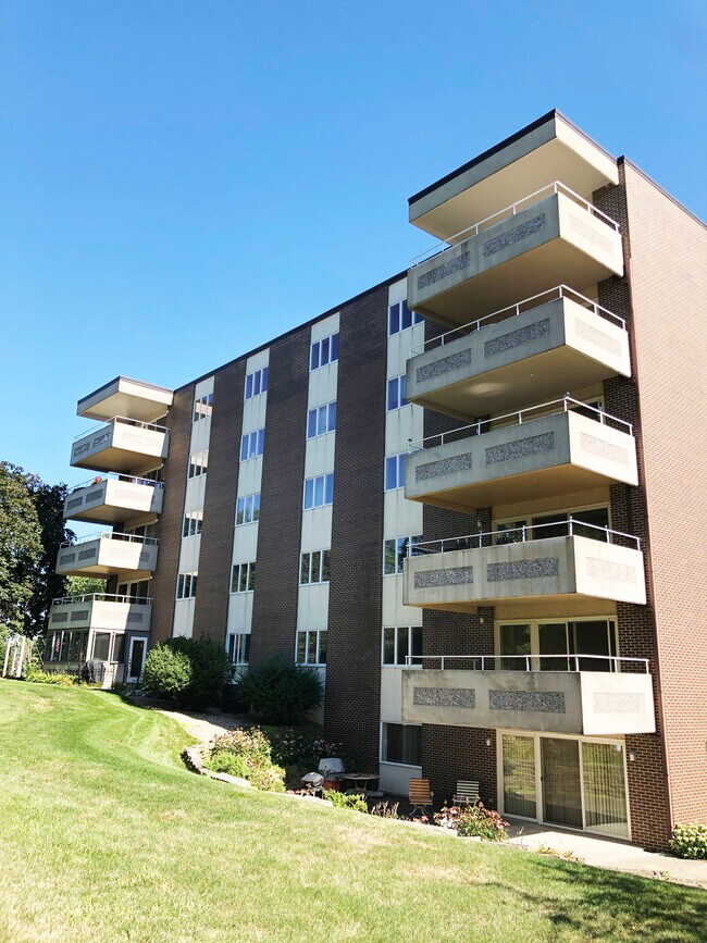 Foto del edificio - Lincoln Tower Apartments