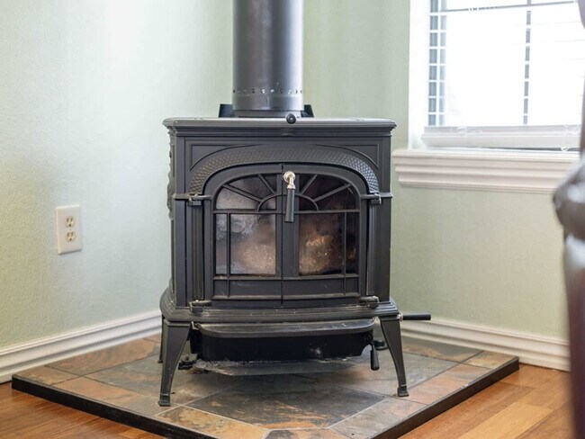 Foto del edificio - 2110 Loren Cir