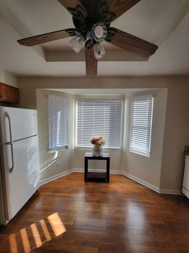 Foto del edificio - 504 Blue Ridge Blvd