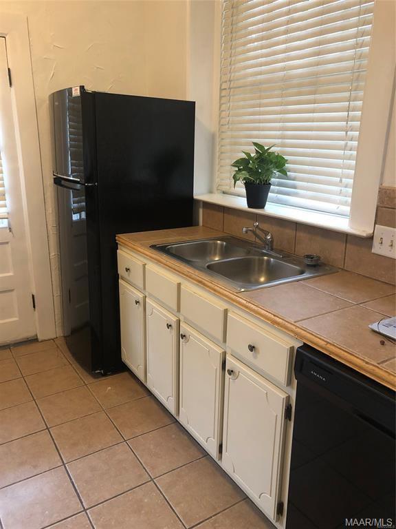 Building Photo - 1301 S Perry St